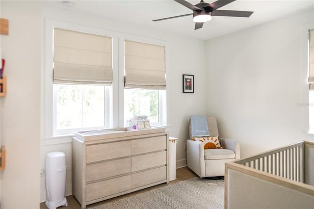 1725 MASSACHUSETTS AVENUE NE, St Petersburg, FL 33703