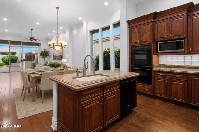 7436 E TUCKEY Lane, Scottsdale, AZ 85250