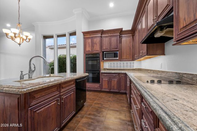 7436 E TUCKEY Lane, Scottsdale, AZ 85250