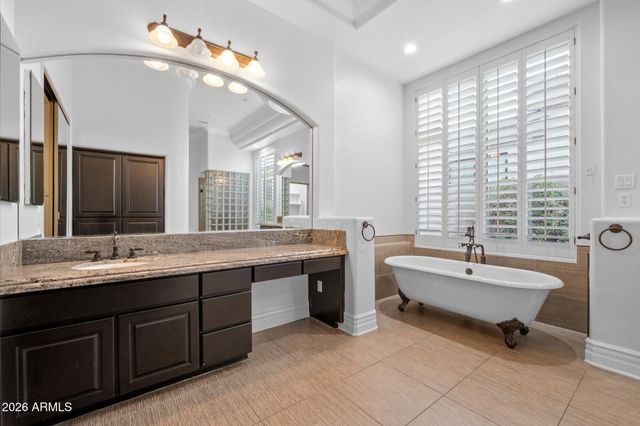 7436 E TUCKEY Lane, Scottsdale, AZ 85250