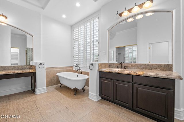 7436 E TUCKEY Lane, Scottsdale, AZ 85250
