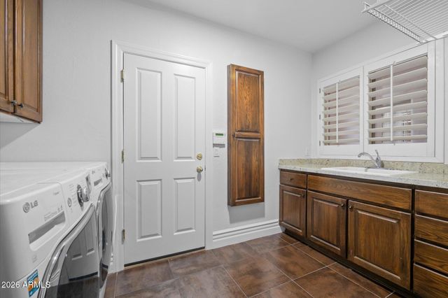 7436 E TUCKEY Lane, Scottsdale, AZ 85250