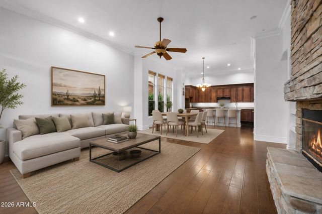 7436 E TUCKEY Lane, Scottsdale, AZ 85250