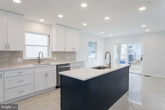 6301 BENHURST RD, Baltimore, MD 21209