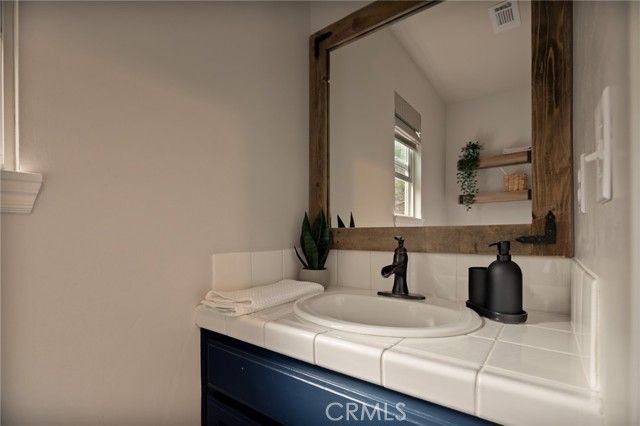 1419 Calgary, Lake Arrowhead, CA 92352