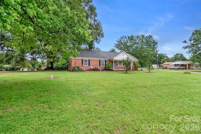2795 Cane Mill Road, Lancaster, SC 29720