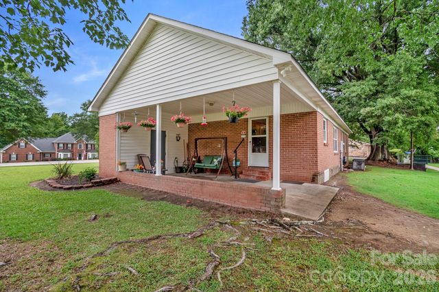 2795 Cane Mill Road, Lancaster, SC 29720