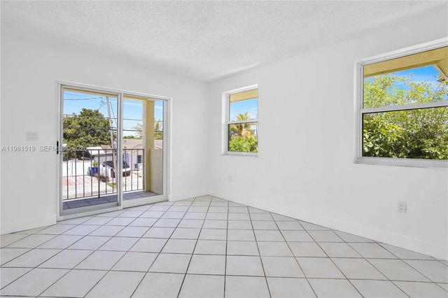 3524 NW 4th Ter, Miami, FL 33125