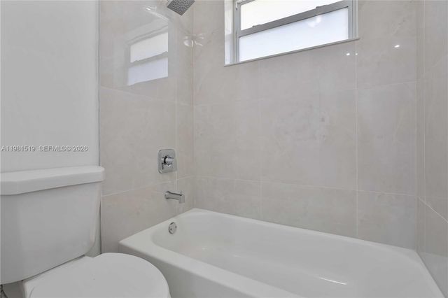 3524 NW 4th Ter, Miami, FL 33125