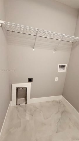 3513 2nd ST SW, Lehigh Acres, FL 33976