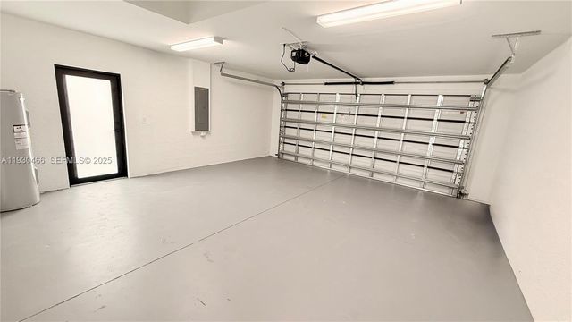 3513 2nd ST SW, Lehigh Acres, FL 33976