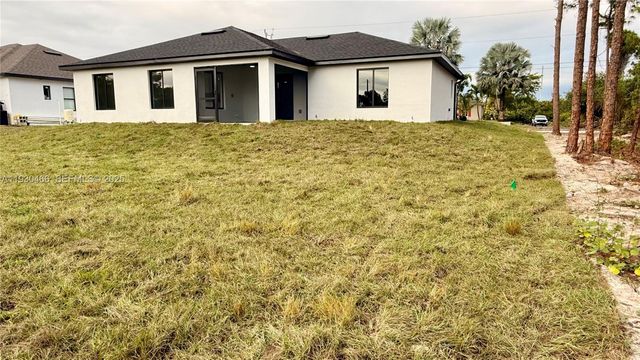 3513 2nd ST SW, Lehigh Acres, FL 33976