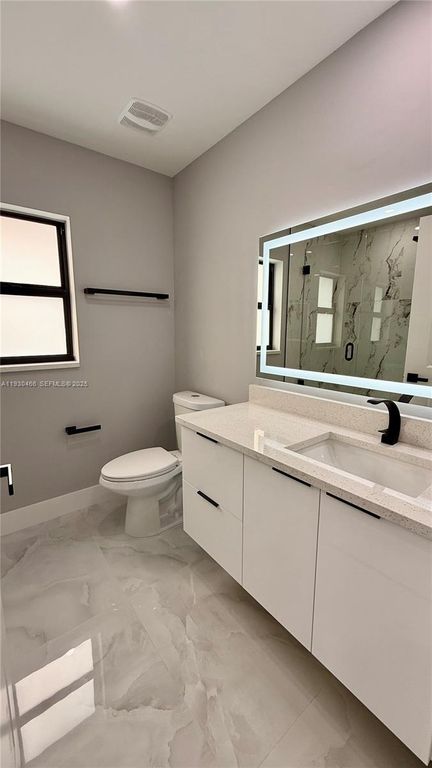 Image 14 of property listing at 3513 2nd ST SW, Lehigh Acres, FL 33976