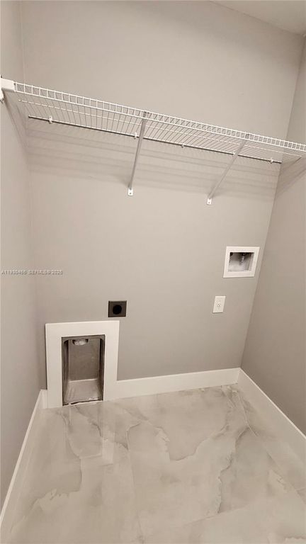 Image 19 of property listing at 3513 2nd ST SW, Lehigh Acres, FL 33976