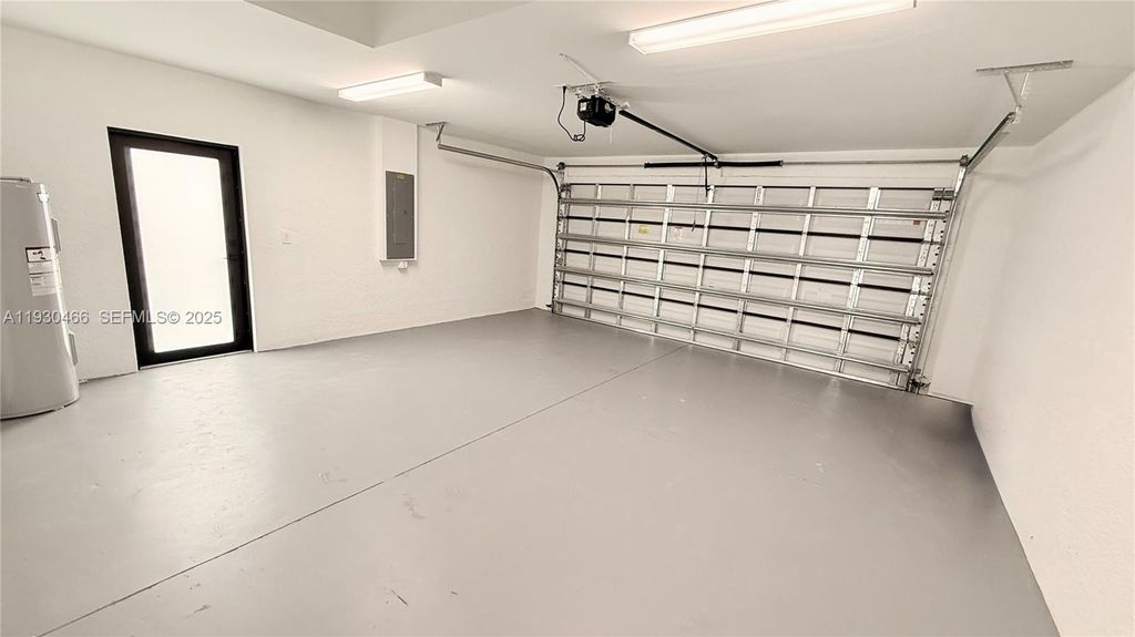 Image 20 of property listing at 3513 2nd ST SW, Lehigh Acres, FL 33976