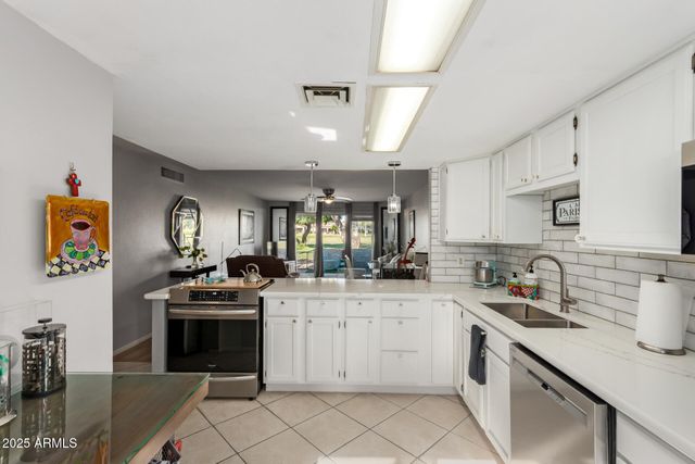 7838 E Park View Drive, Mesa, AZ 85208