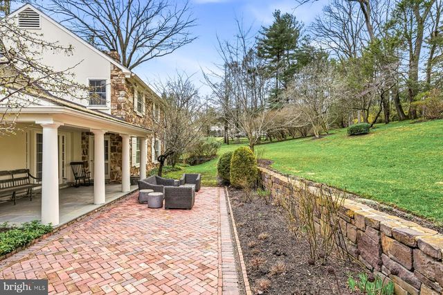 1431 BEAUMONT DR, Gladwyne, PA 19035