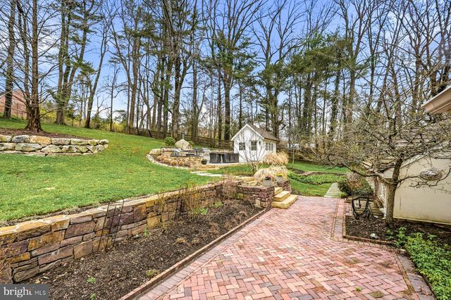 1431 BEAUMONT DR, Gladwyne, PA 19035