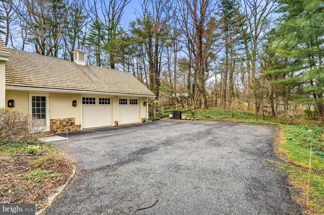 1431 BEAUMONT DR, Gladwyne, PA 19035