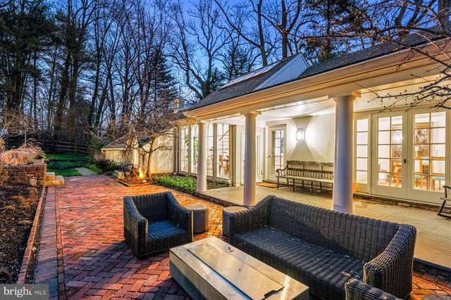 1431 BEAUMONT DR, Gladwyne, PA 19035