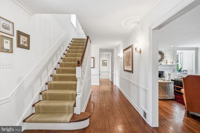 1431 BEAUMONT DR, Gladwyne, PA 19035