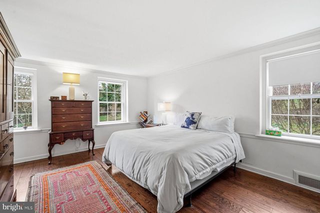 1431 BEAUMONT DR, Gladwyne, PA 19035