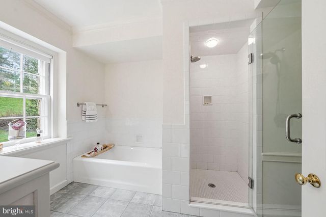 1431 BEAUMONT DR, Gladwyne, PA 19035