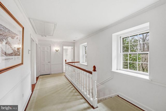 1431 BEAUMONT DR, Gladwyne, PA 19035