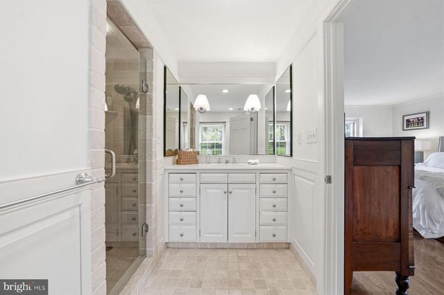 1431 BEAUMONT DR, Gladwyne, PA 19035