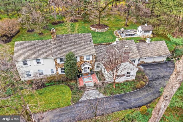 1431 BEAUMONT DR, Gladwyne, PA 19035