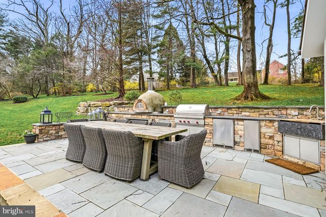 1431 BEAUMONT DR, Gladwyne, PA 19035