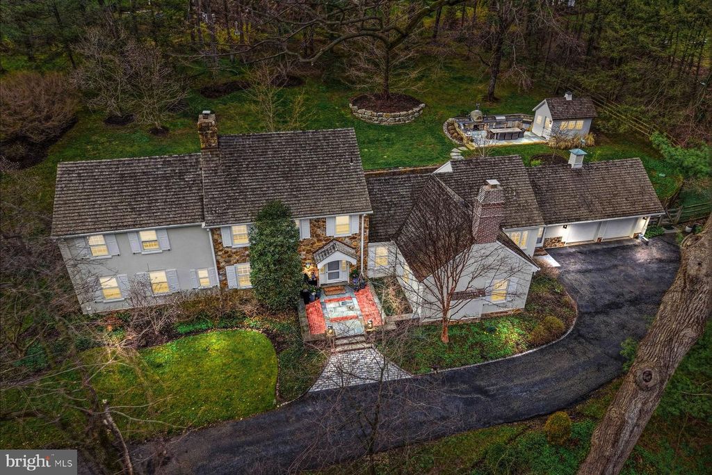 1431 BEAUMONT DR, Gladwyne, PA 19035