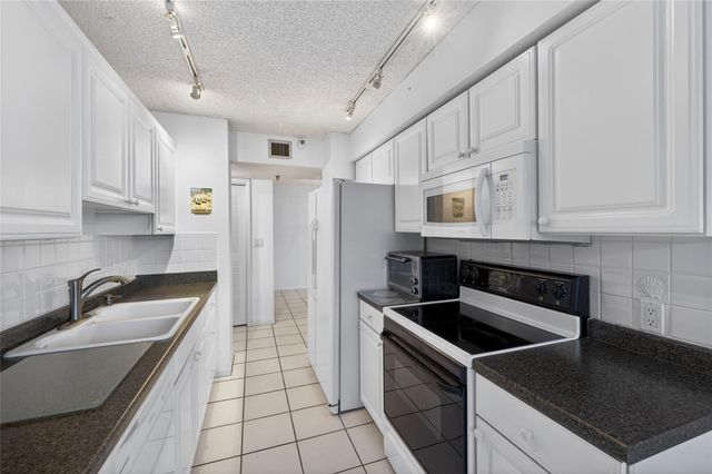 1500 N Ocean Boulevard 203, Pompano Beach, FL 33062