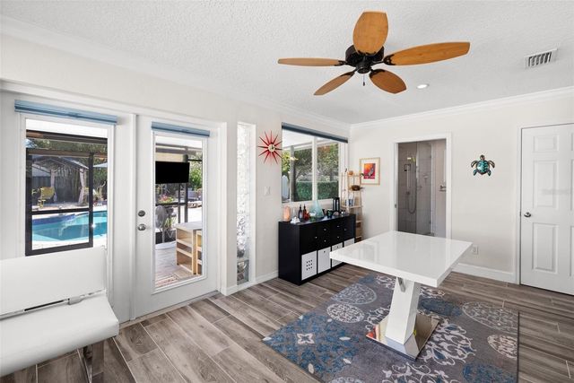 615 N WOODLYNNE AVENUE, Tampa, FL 33609