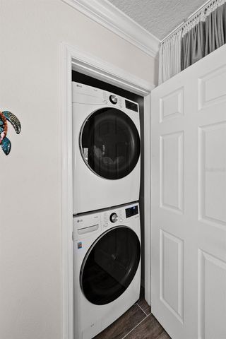 615 N WOODLYNNE AVENUE, Tampa, FL 33609