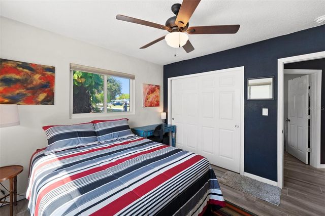 615 N WOODLYNNE AVENUE, Tampa, FL 33609