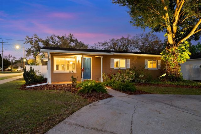 615 N WOODLYNNE AVENUE, Tampa, FL 33609