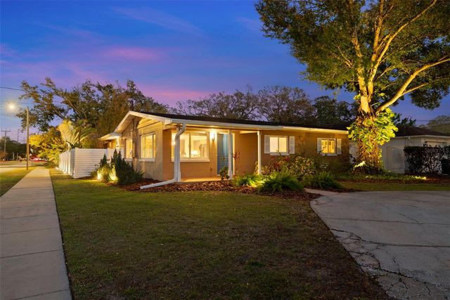 615 N WOODLYNNE AVENUE, Tampa, FL 33609