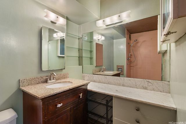411 Kaiolu Street 605, Honolulu, HI 96815