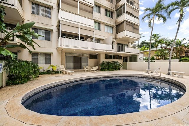 411 Kaiolu Street 605, Honolulu, HI 96815