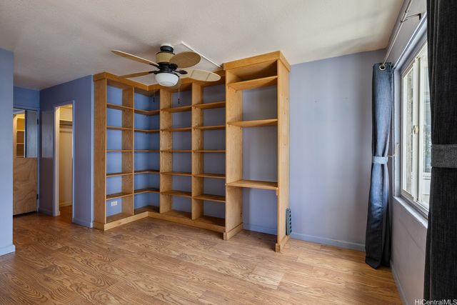 411 Kaiolu Street 605, Honolulu, HI 96815