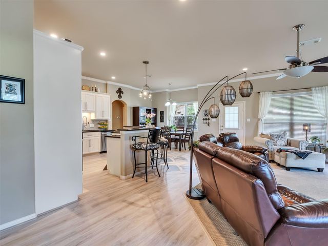 2605 Trippodo Street, Dickinson, TX 77539