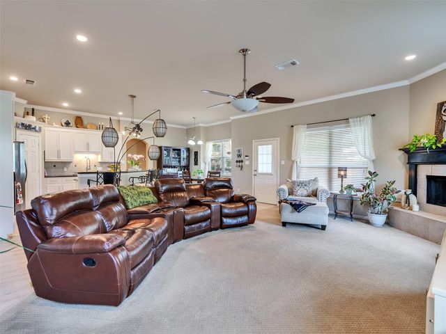 2605 Trippodo Street, Dickinson, TX 77539