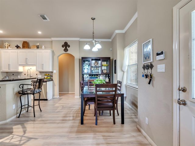 2605 Trippodo Street, Dickinson, TX 77539