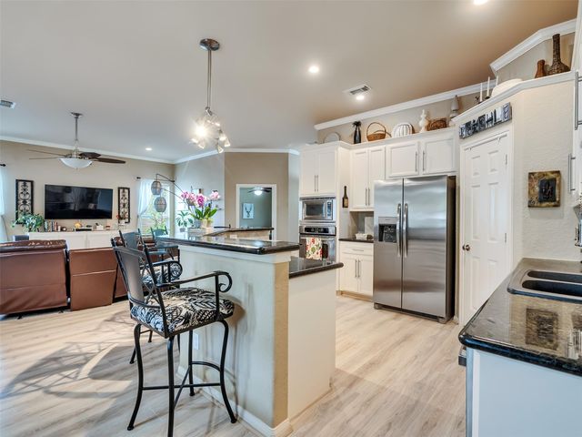 2605 Trippodo Street, Dickinson, TX 77539