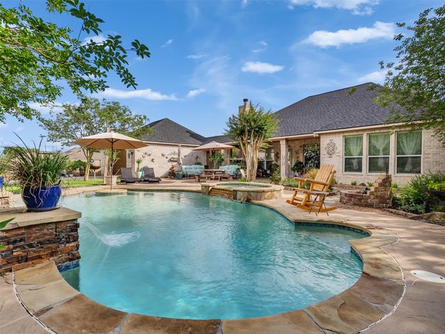 2605 Trippodo Street, Dickinson, TX 77539