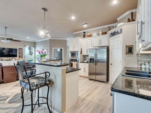 2605 Trippodo Street, Dickinson, TX 77539