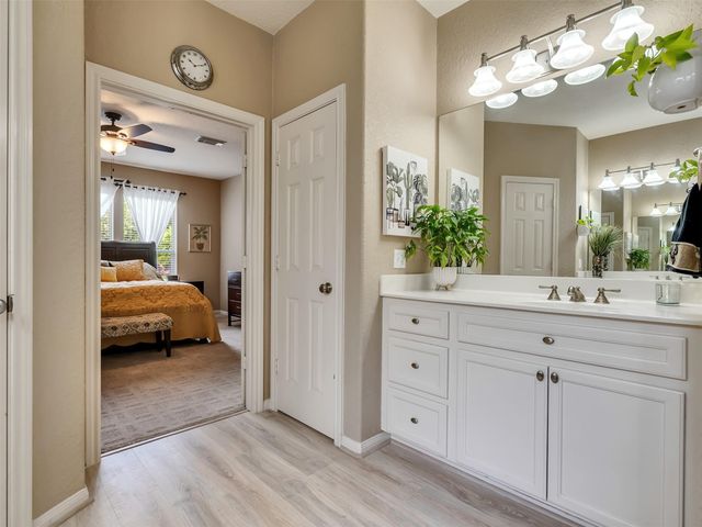 2605 Trippodo Street, Dickinson, TX 77539