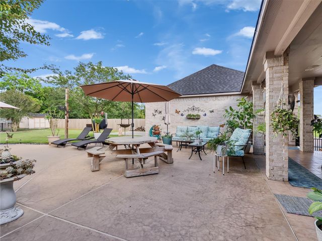 2605 Trippodo Street, Dickinson, TX 77539