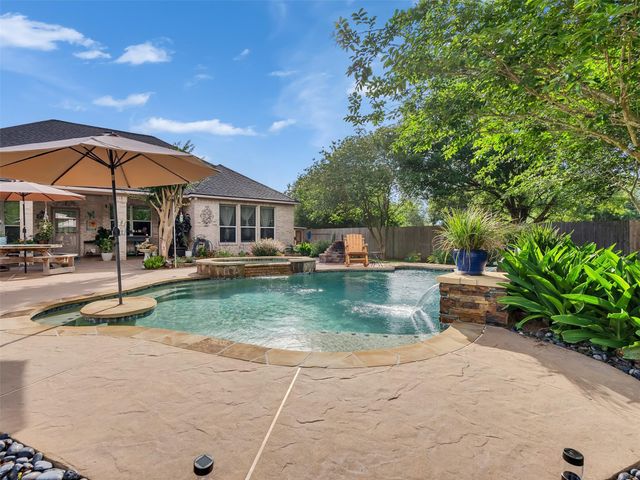 2605 Trippodo Street, Dickinson, TX 77539